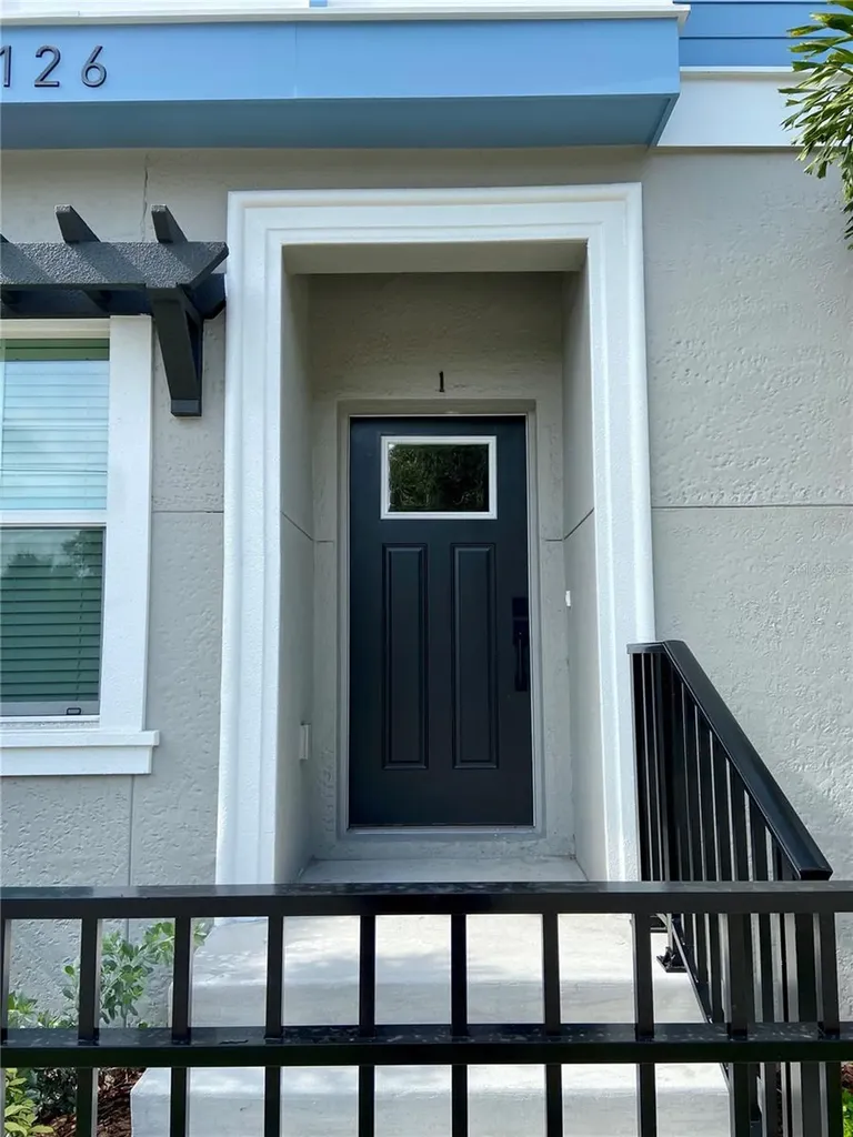 3126 W Azeele Street Tampa FL 33609