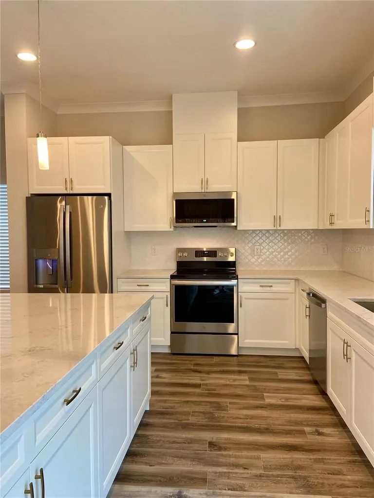 3126 W Azeele Street Tampa FL 33609