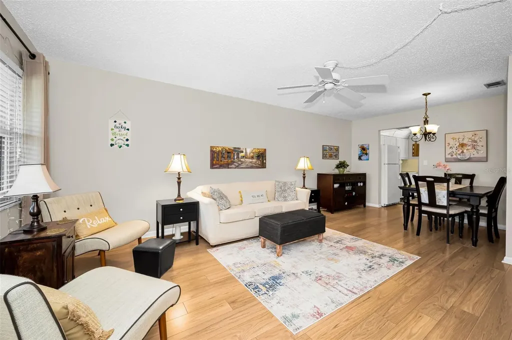 5227 81st Lane N St Petersburg FL 33709