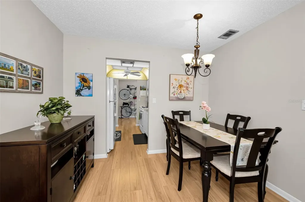 5227 81st Lane N St Petersburg FL 33709
