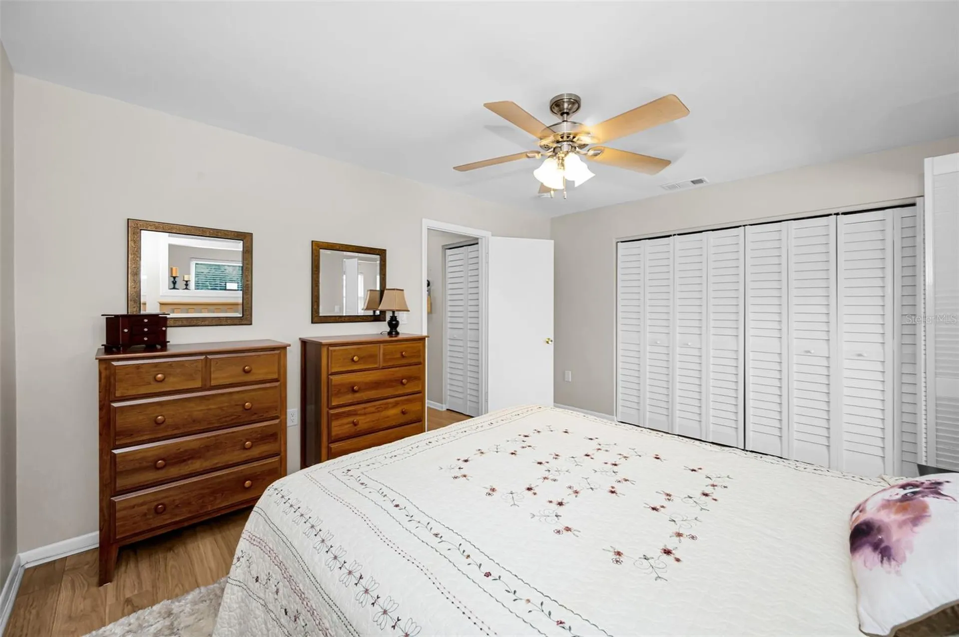 5227 81st Lane N St Petersburg FL 33709