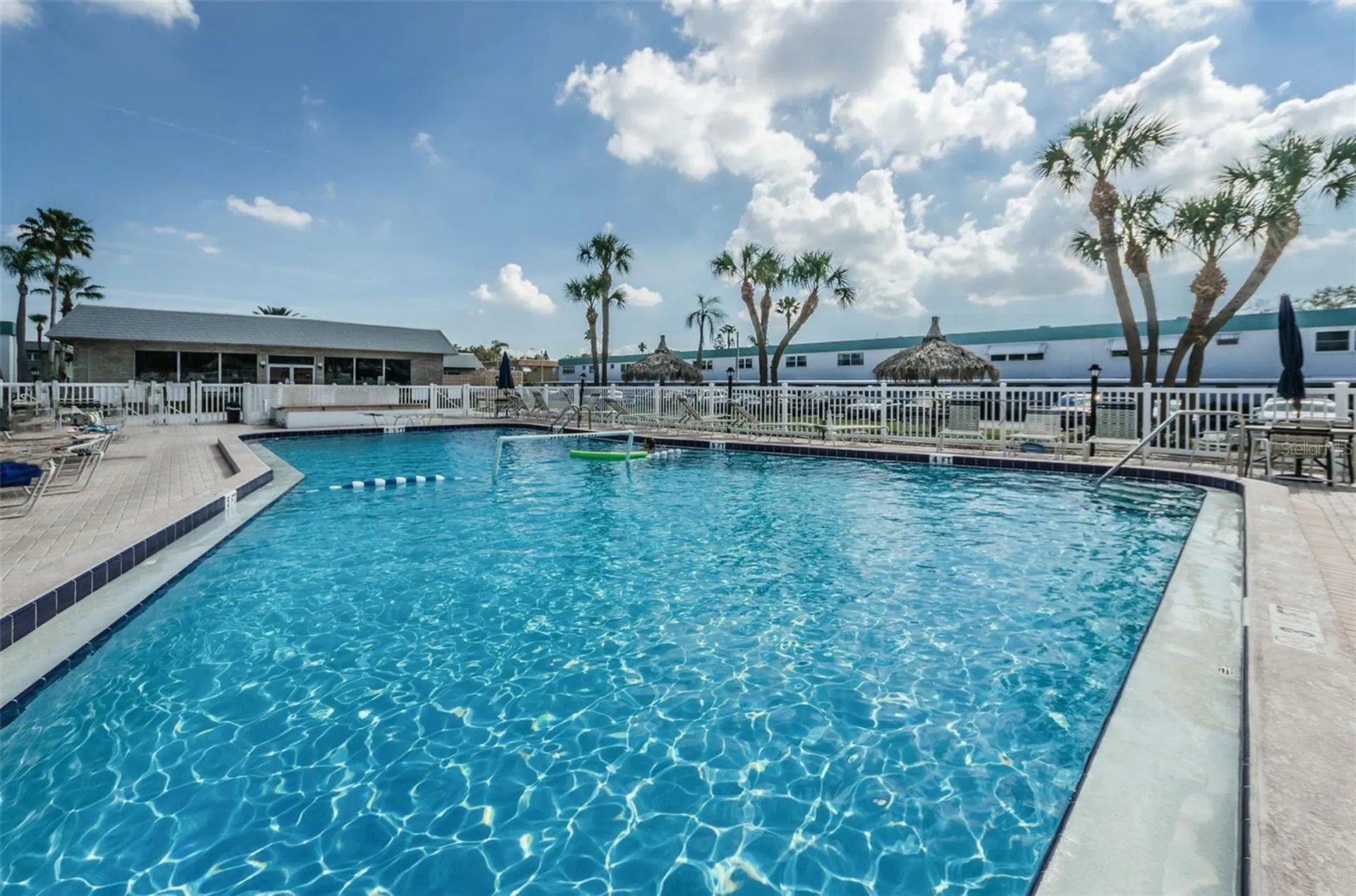 5227 81st Lane N St Petersburg FL 33709