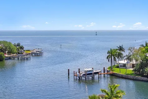 1325 Snell Isle Boulevard NE St Petersburg FL 33704