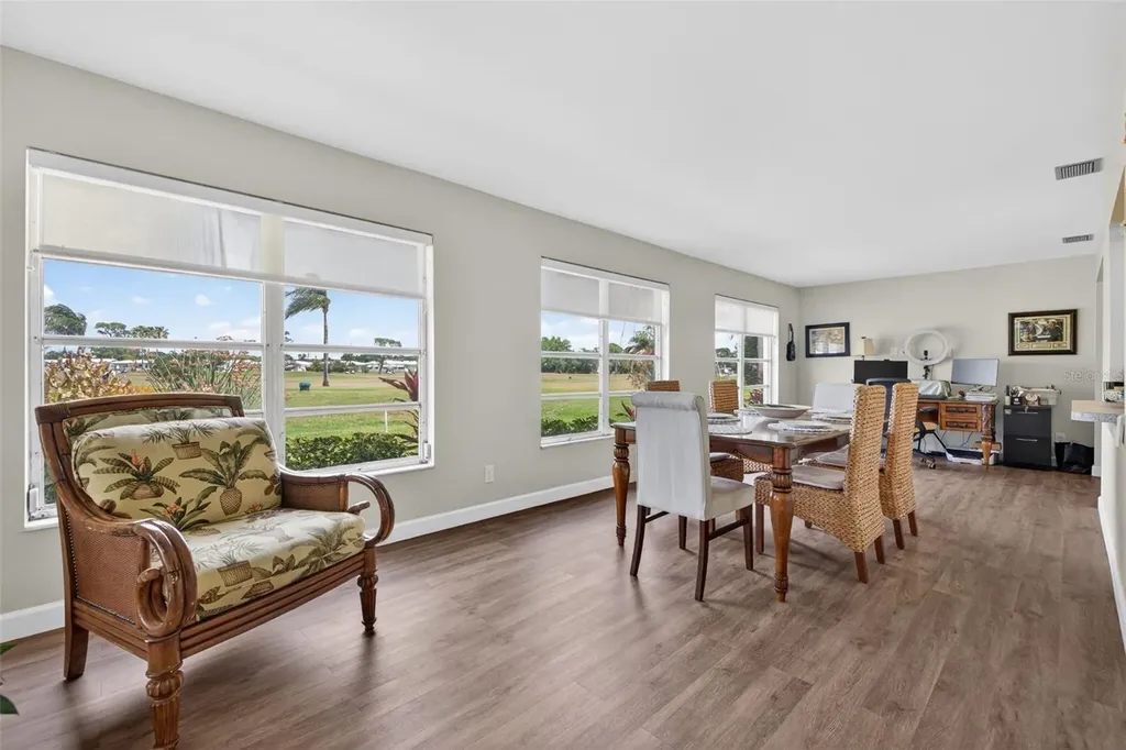 9697 41st Street N Pinellas Park FL 33782
