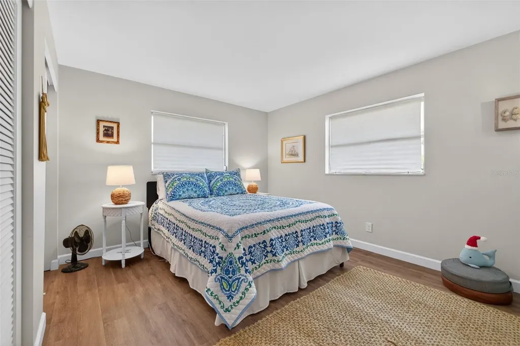 9697 41st Street N Pinellas Park FL 33782