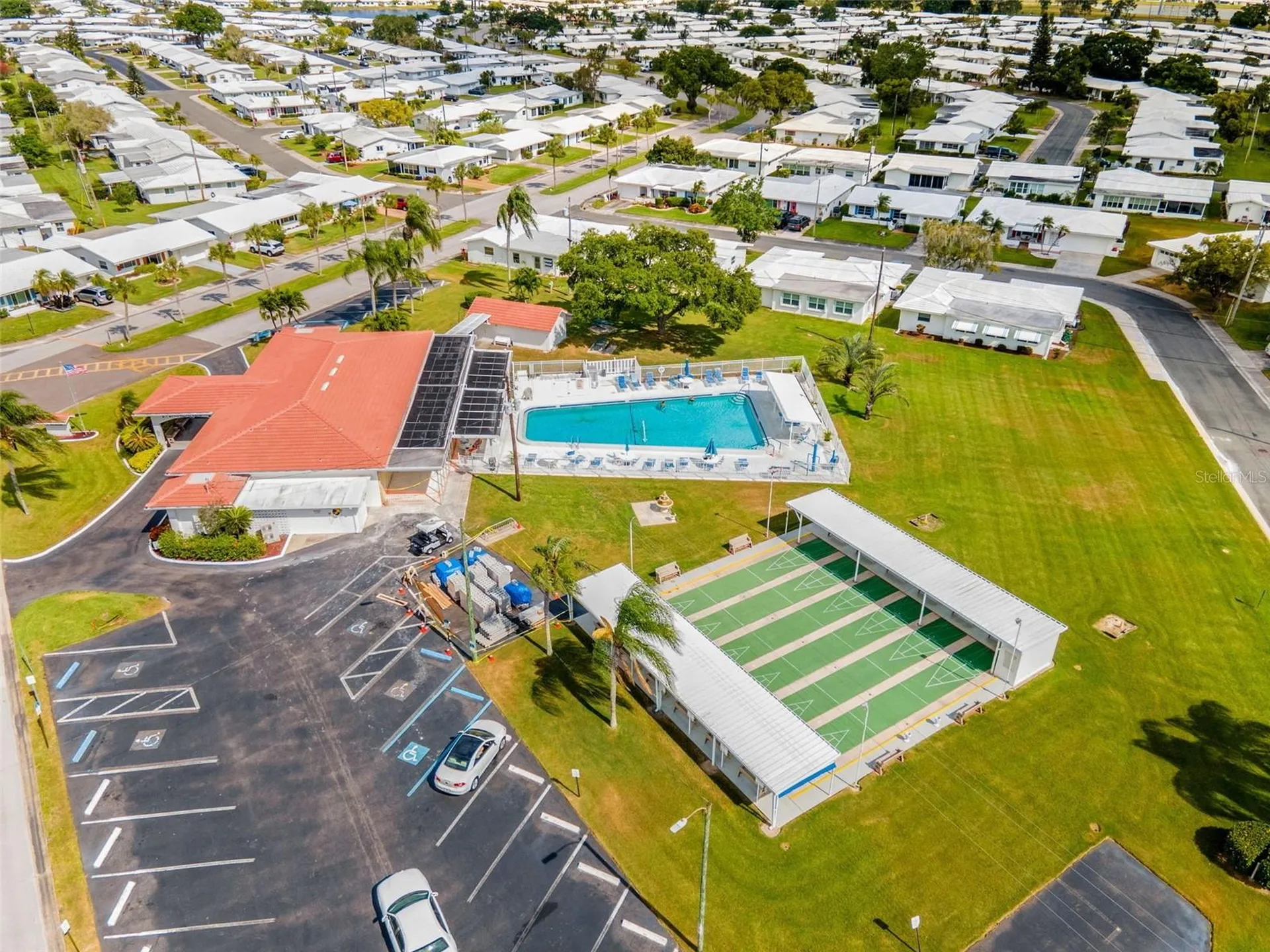 9697 41st Street N Pinellas Park FL 33782