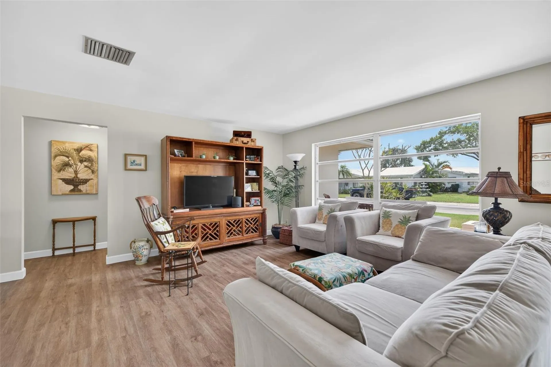 9697 41st Street N Pinellas Park FL 33782