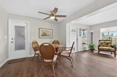 9697 41st Street N Pinellas Park FL 33782