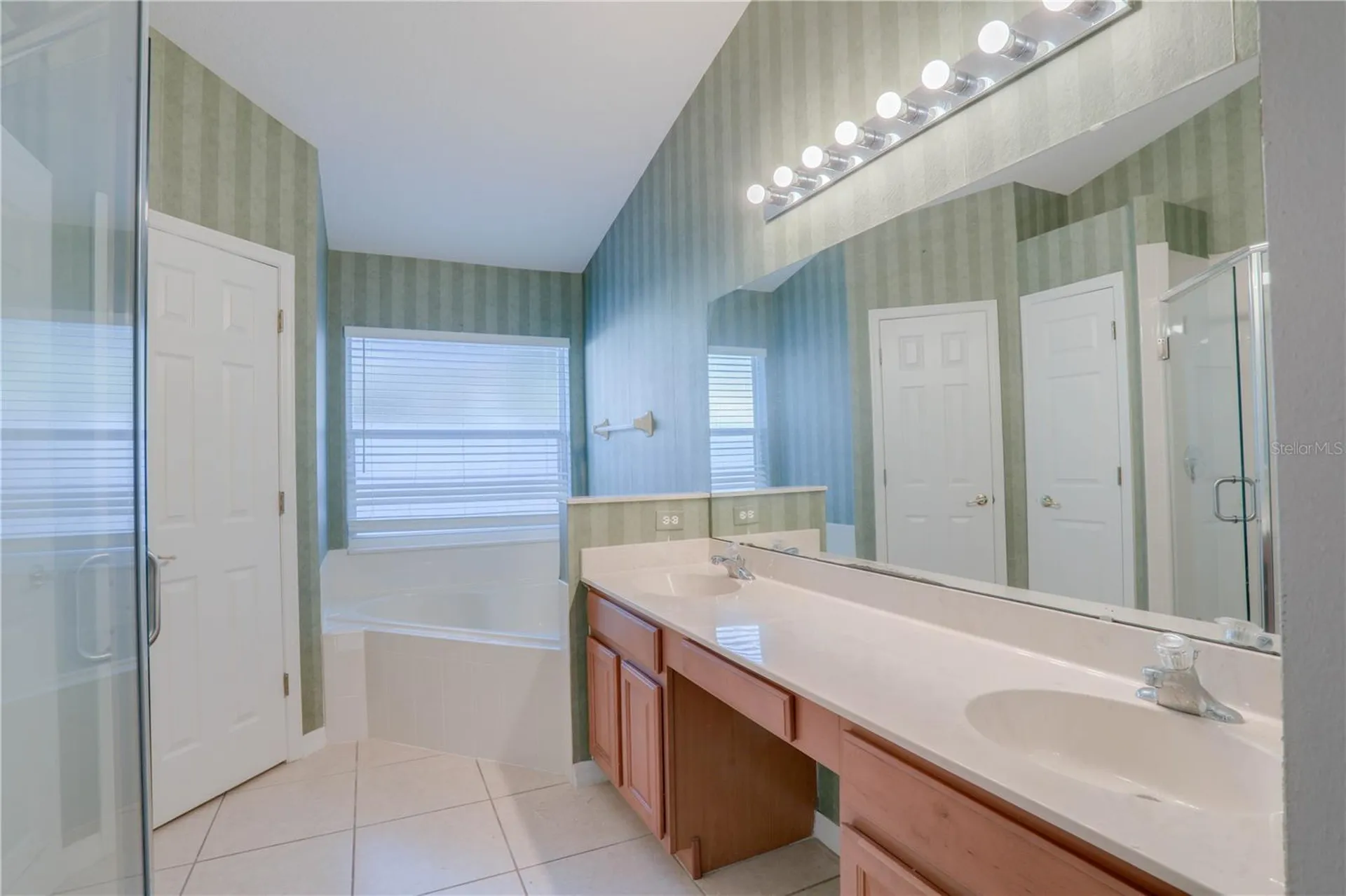 9983 Brodbeck Boulevard Orlando FL 32832