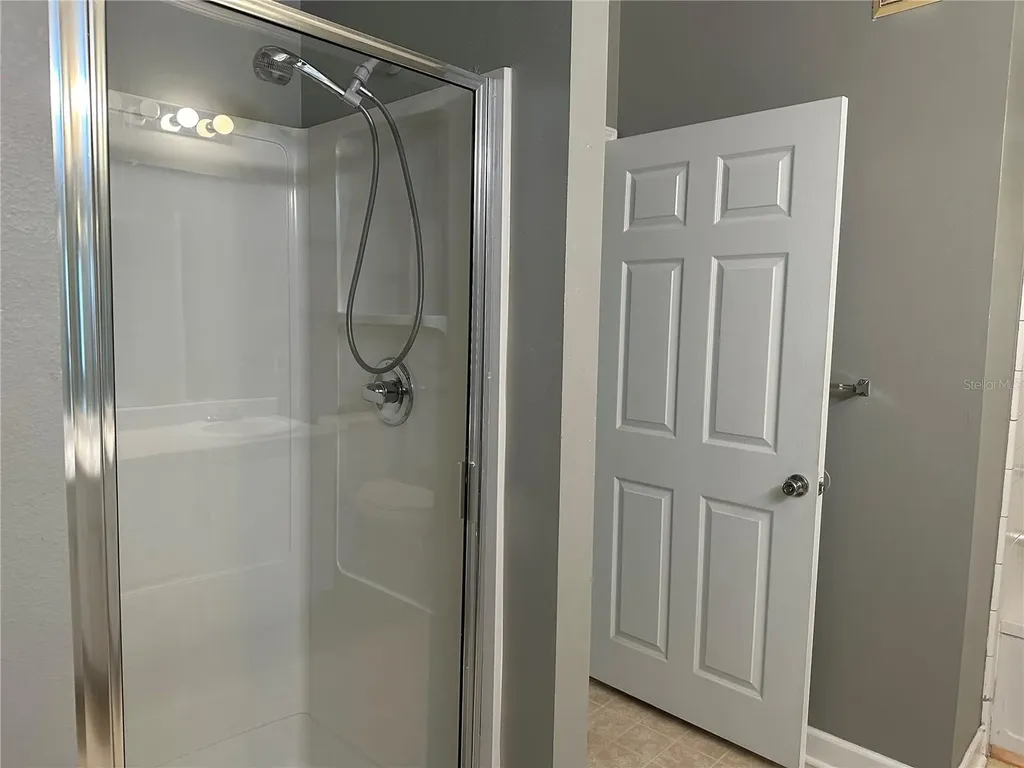18302 Bridle Club Drive Tampa FL 33647