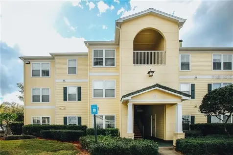 18302 Bridle Club Drive Tampa FL 33647