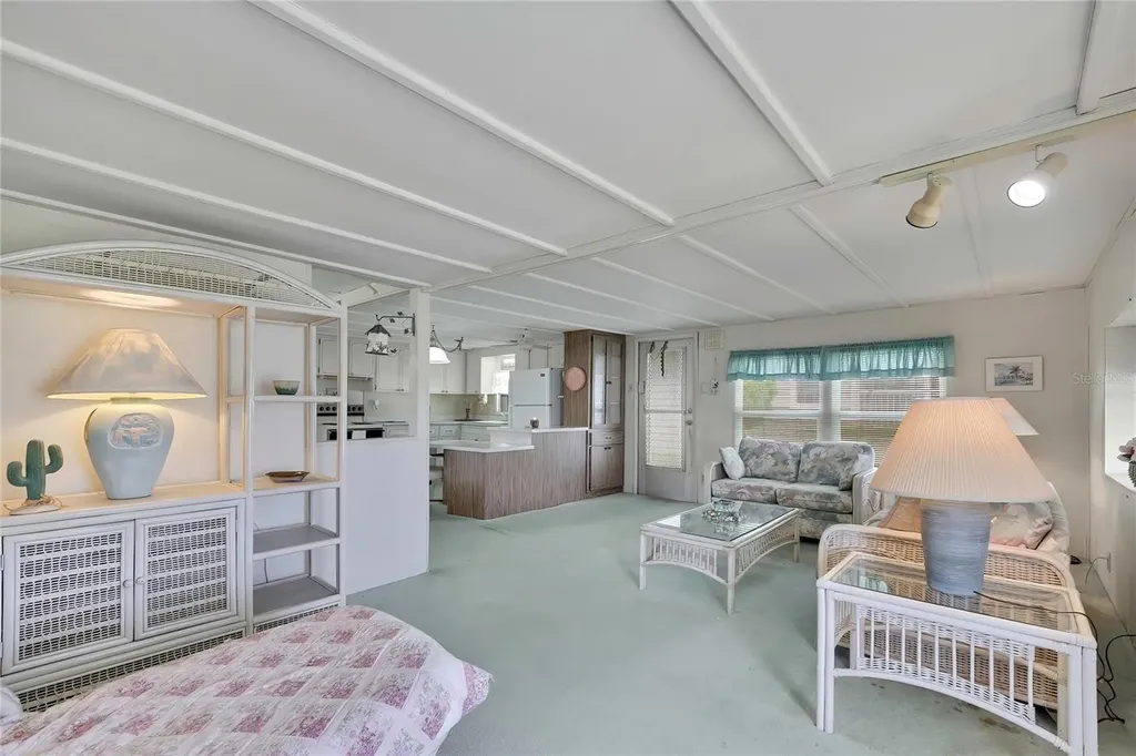 37 William Penn Way Palm Harbor FL 34684