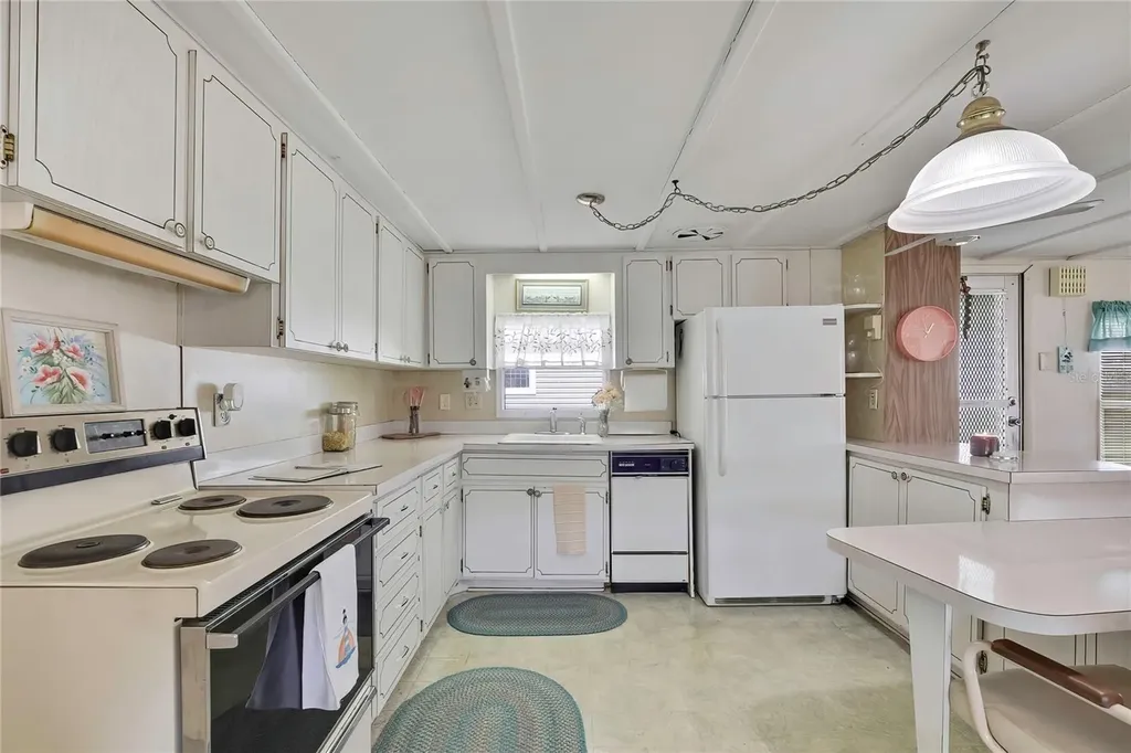 37 William Penn Way Palm Harbor FL 34684