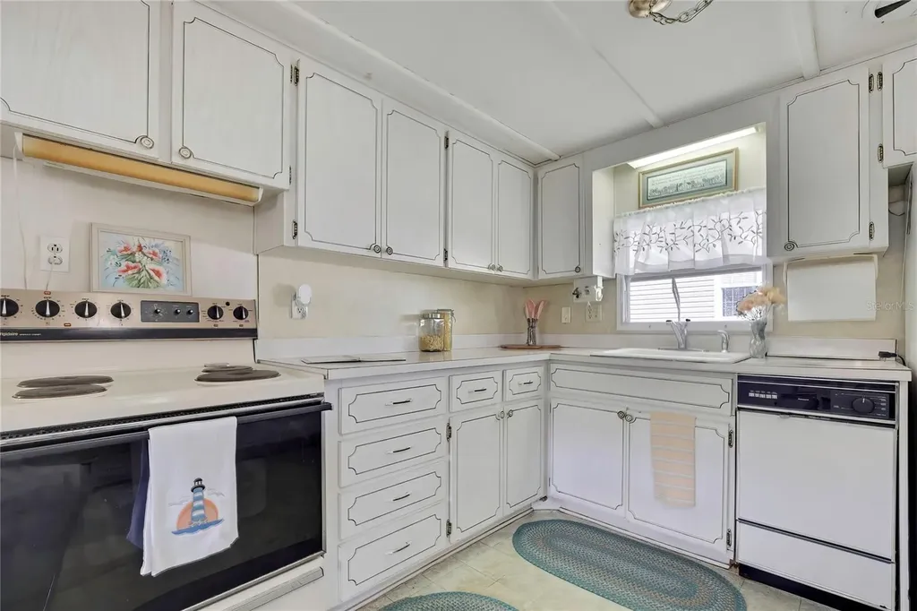 37 William Penn Way Palm Harbor FL 34684