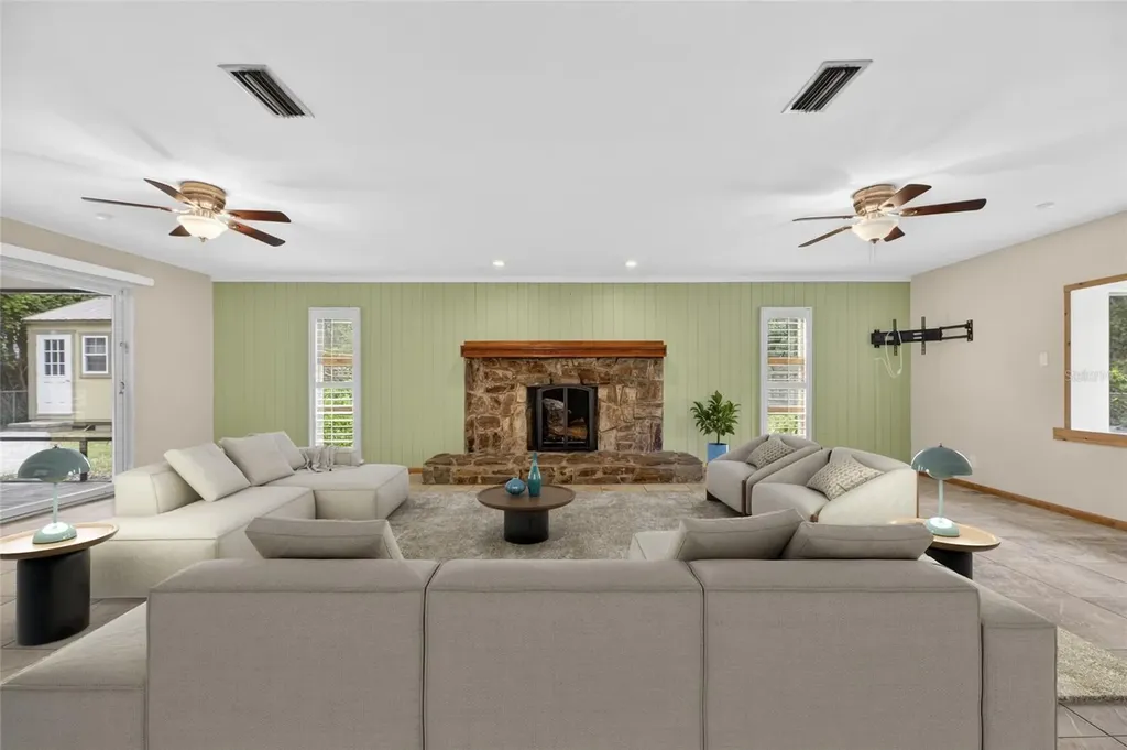 2701 Brandon View Drive Brandon FL 33511