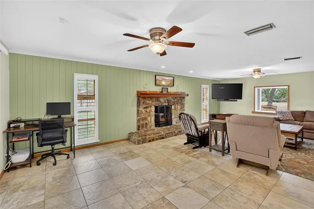 2701 Brandon View Drive Brandon FL 33511
