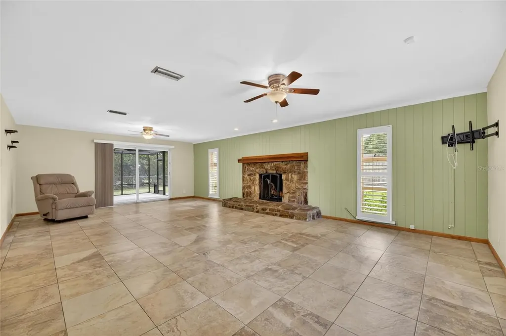 2701 Brandon View Drive Brandon FL 33511