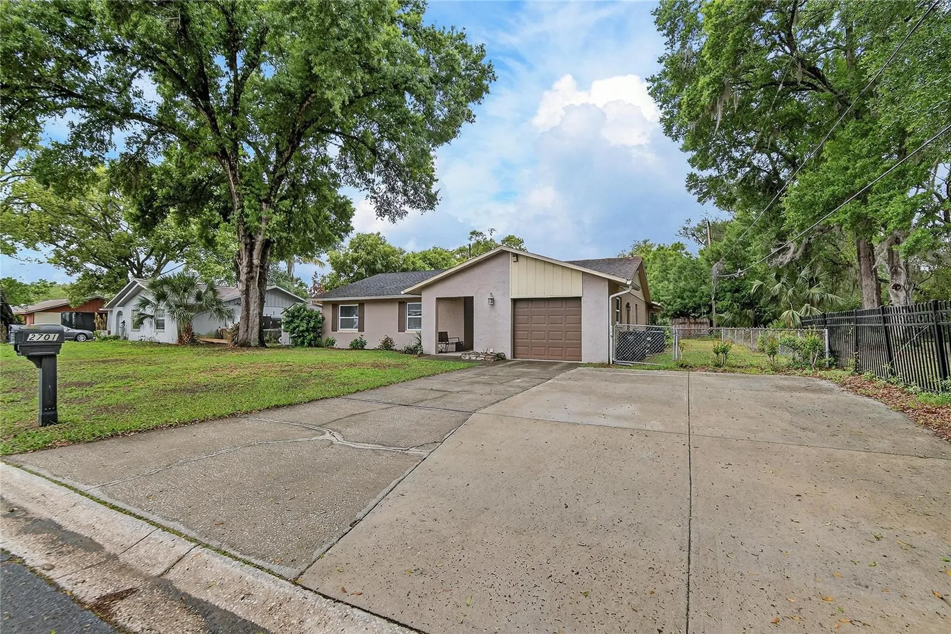 2701 Brandon View Drive Brandon FL 33511
