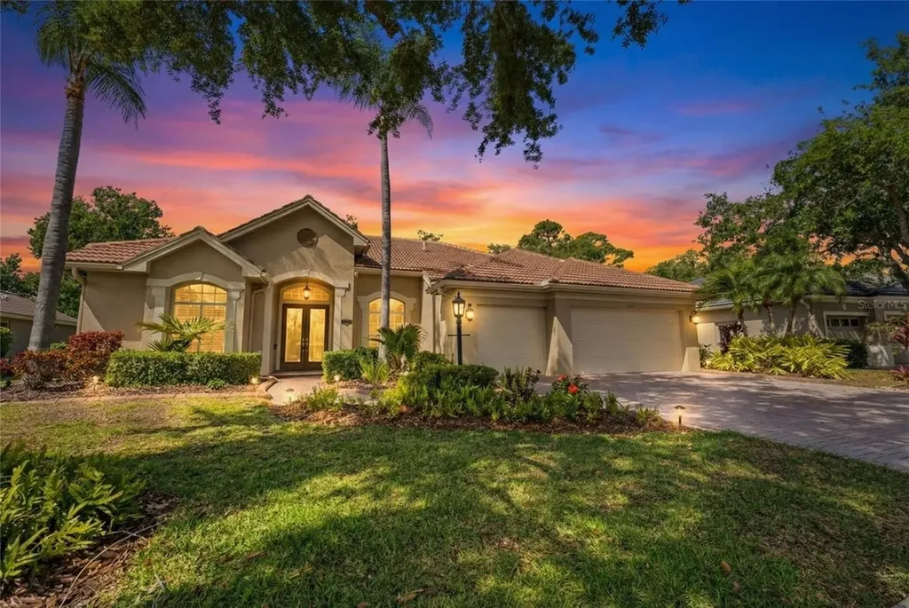 6914 Treymore Court Sarasota FL 34243