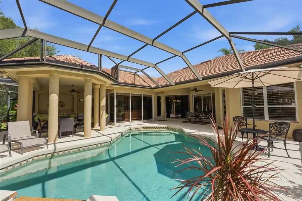 6914 Treymore Court Sarasota FL 34243