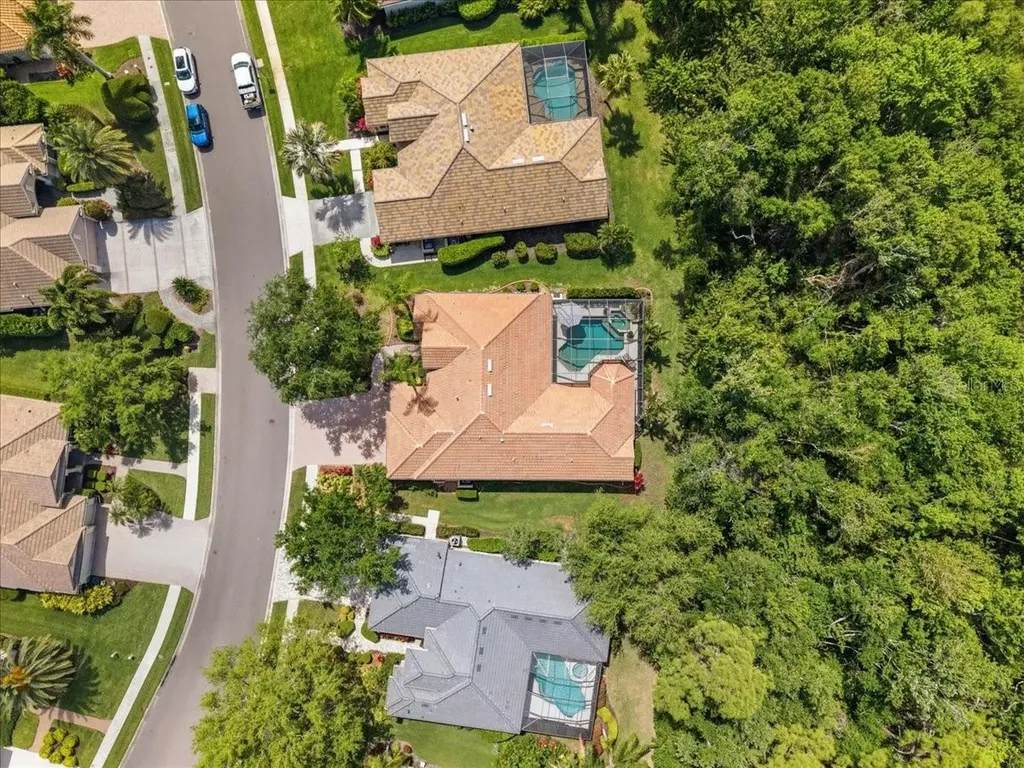 6914 Treymore Court Sarasota FL 34243