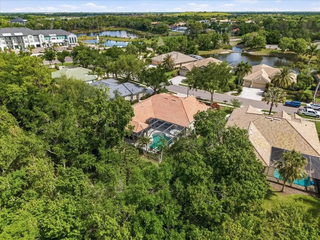 6914 Treymore Court Sarasota FL 34243