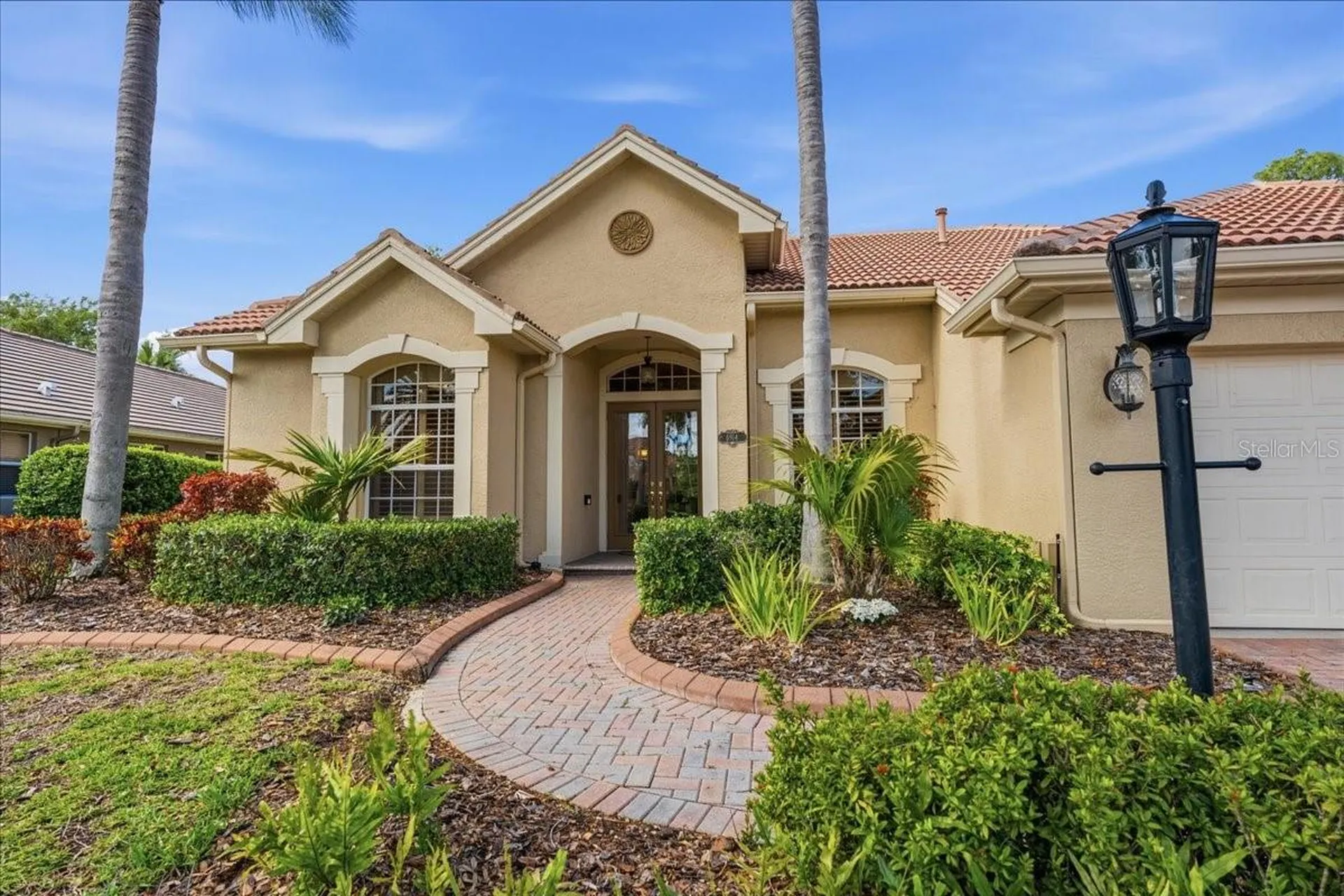 6914 Treymore Court Sarasota FL 34243