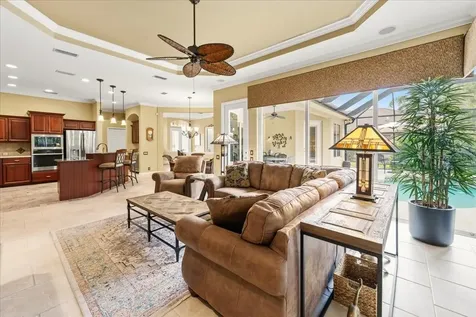 6914 Treymore Court Sarasota FL 34243