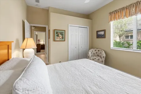 6914 Treymore Court Sarasota FL 34243