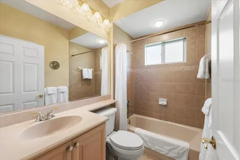 6914 Treymore Court Sarasota FL 34243