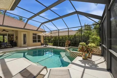 6914 Treymore Court Sarasota FL 34243