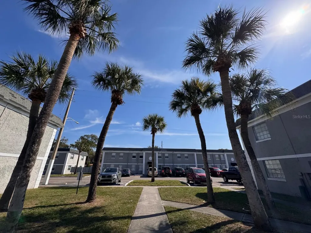 2785 L B Mcleod Road Orlando FL 32805
