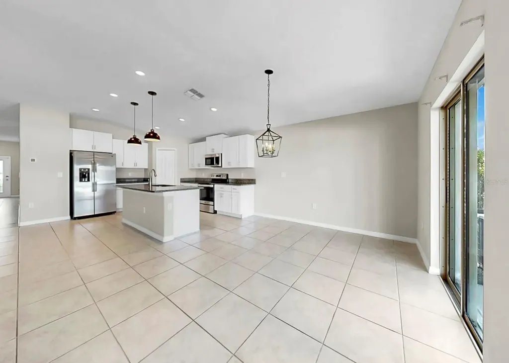 13041 Majestic Garden Lane Riverview FL 33579