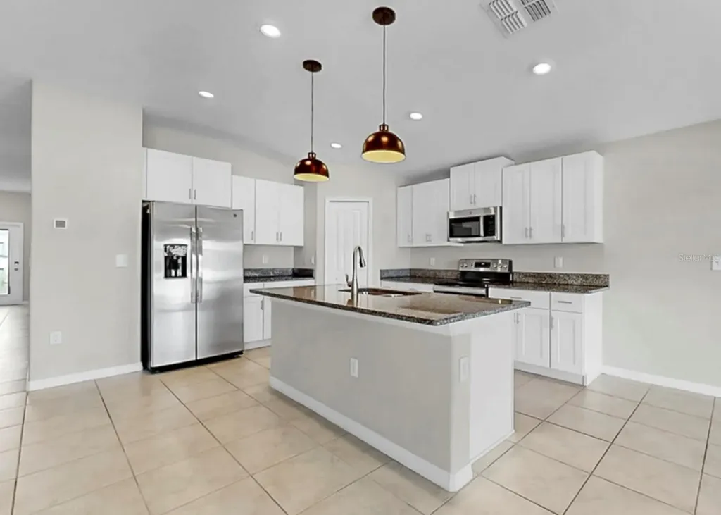 13041 Majestic Garden Lane Riverview FL 33579