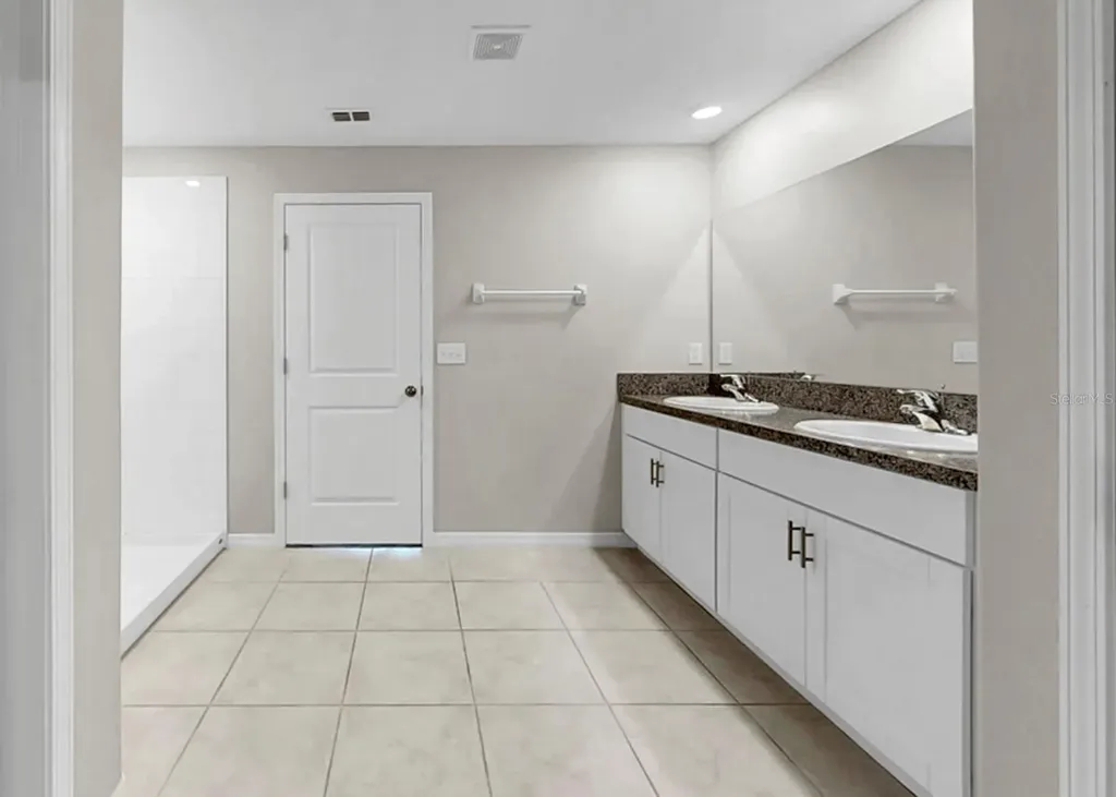 13041 Majestic Garden Lane Riverview FL 33579
