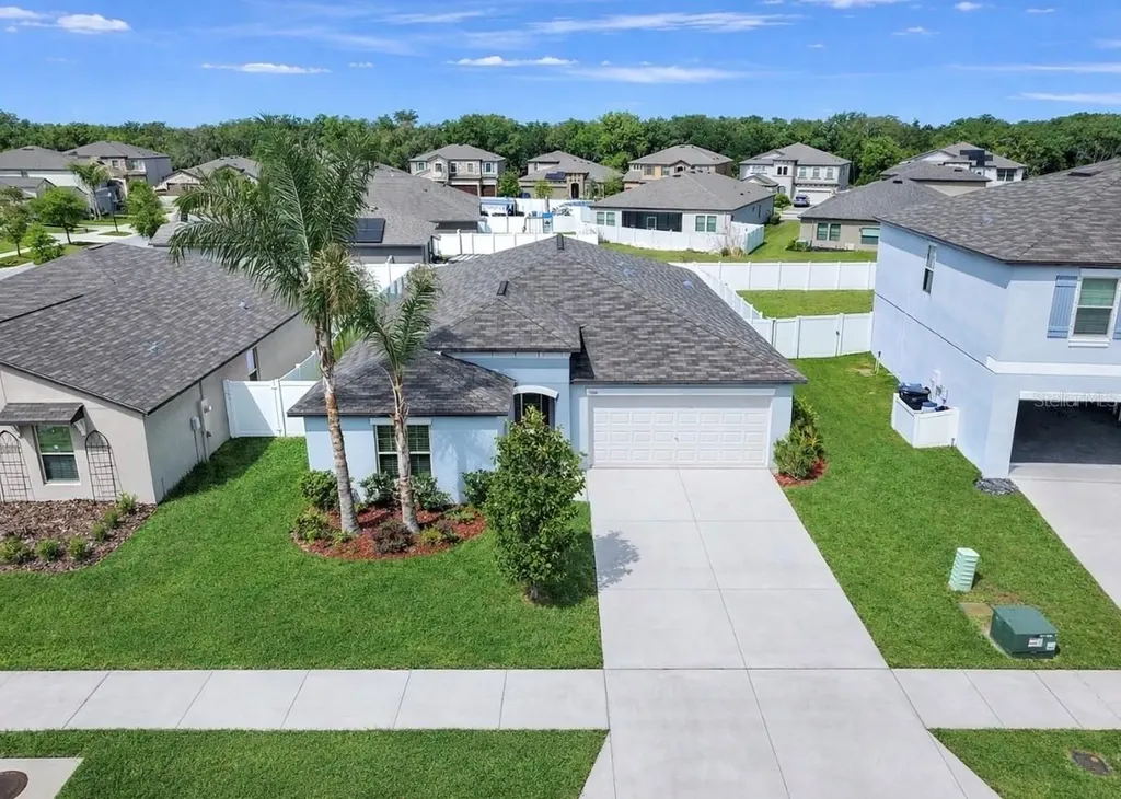 13041 Majestic Garden Lane Riverview FL 33579
