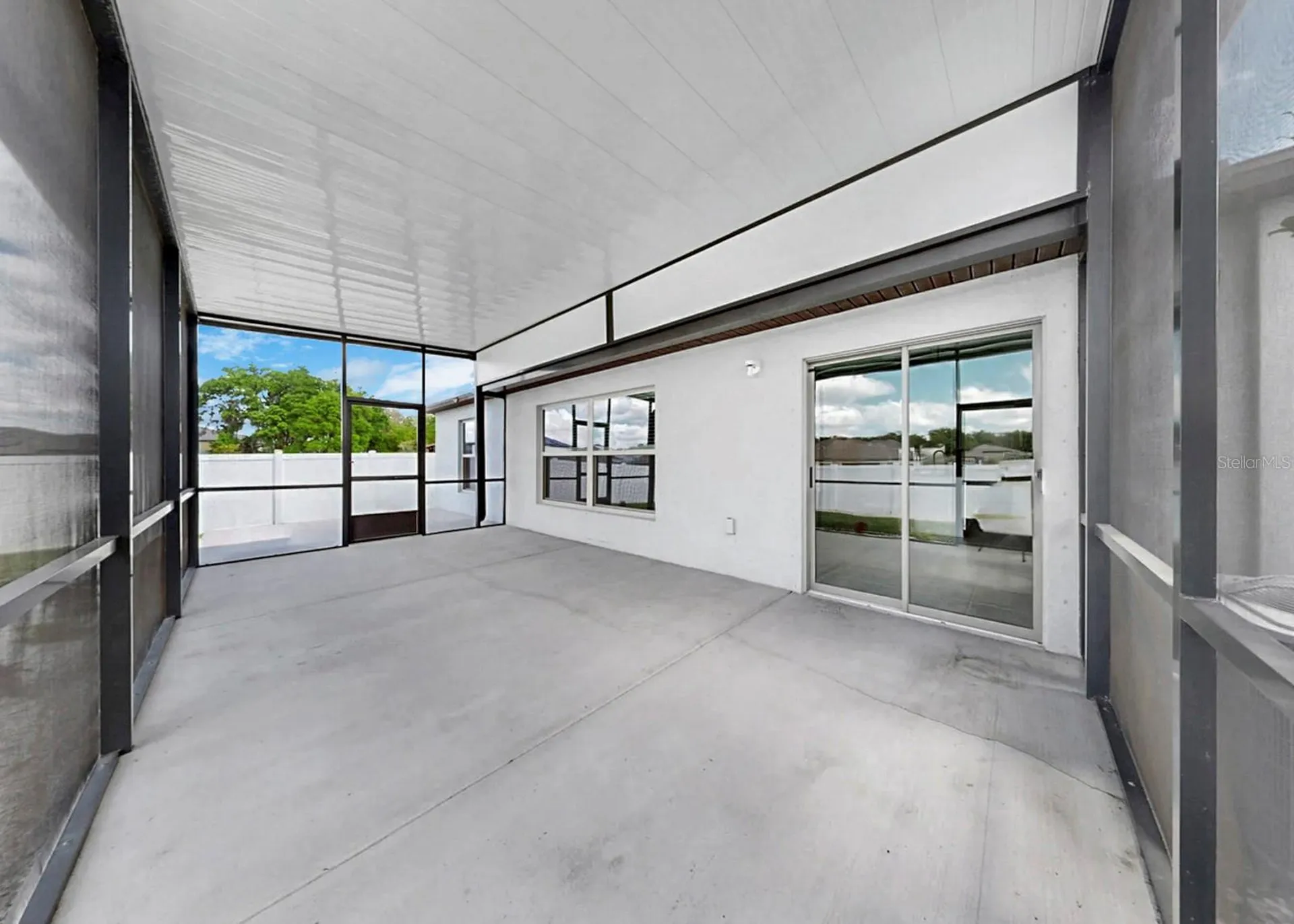 13041 Majestic Garden Lane Riverview FL 33579