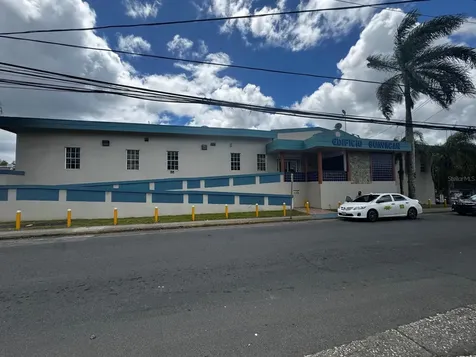 204 Calle Julio Cintron Aibonito PR 00705