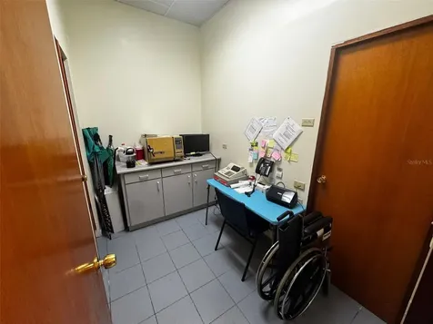 204 Calle Julio Cintron Aibonito PR 00705