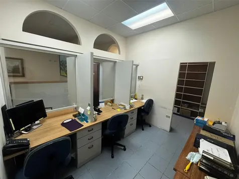 204 Calle Julio Cintron Aibonito PR 00705