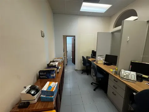 204 Calle Julio Cintron Aibonito PR 00705