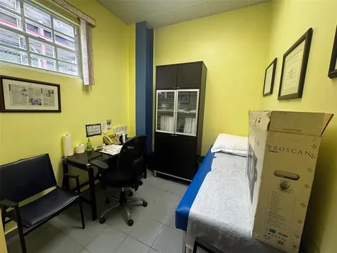 204 Calle Julio Cintron Aibonito PR 00705