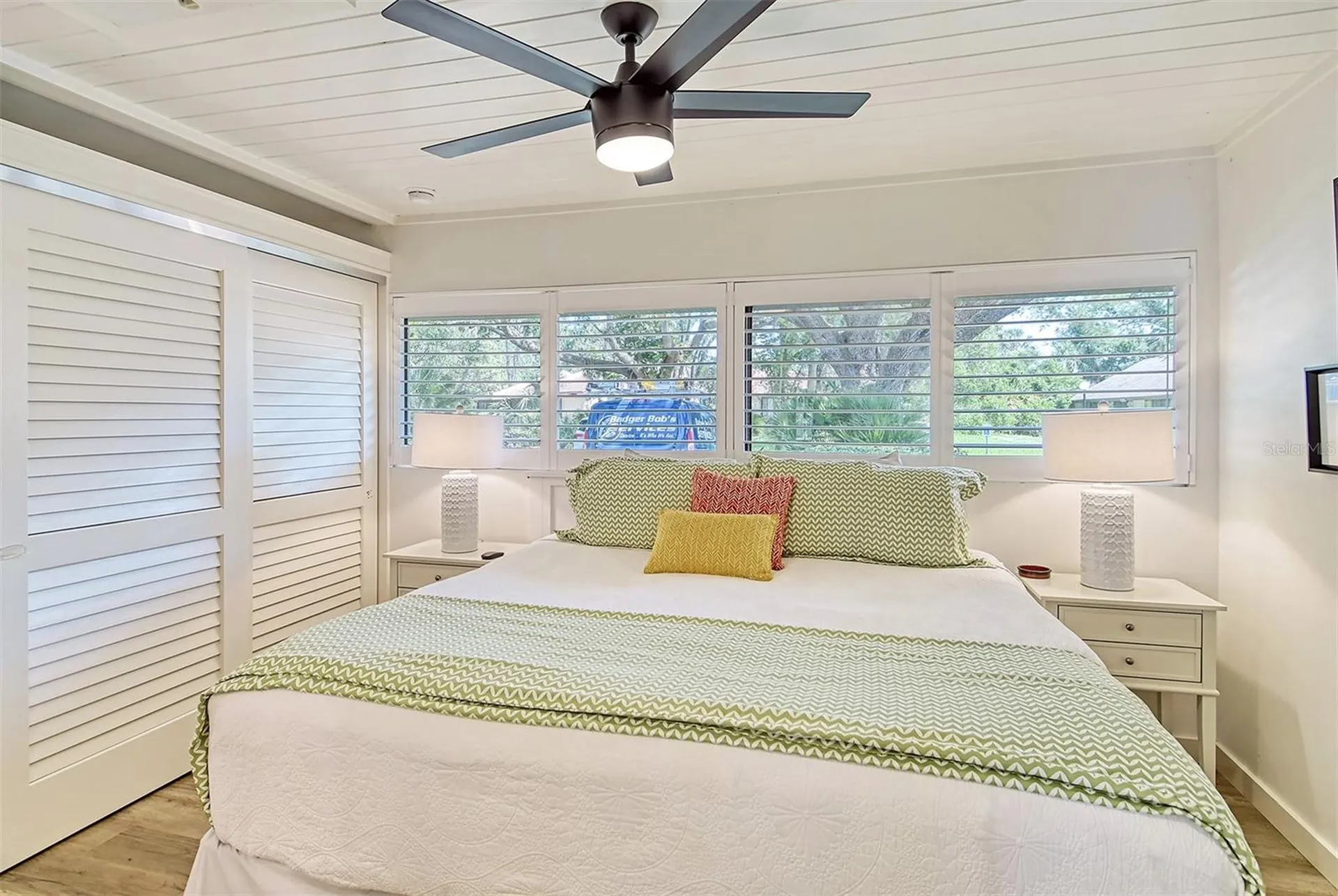 3545 Longmeadow Sarasota FL 34235