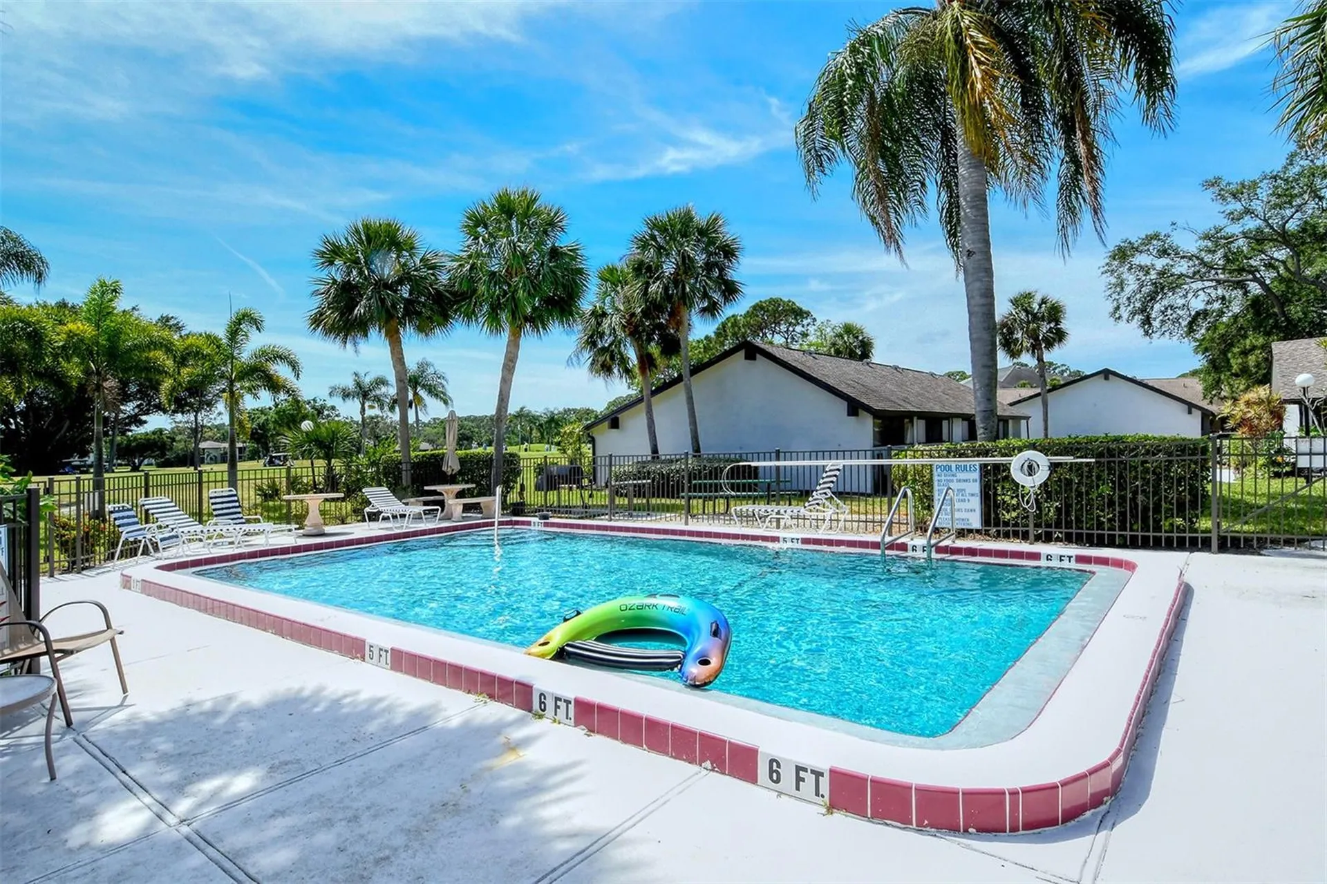 3545 Longmeadow Sarasota FL 34235