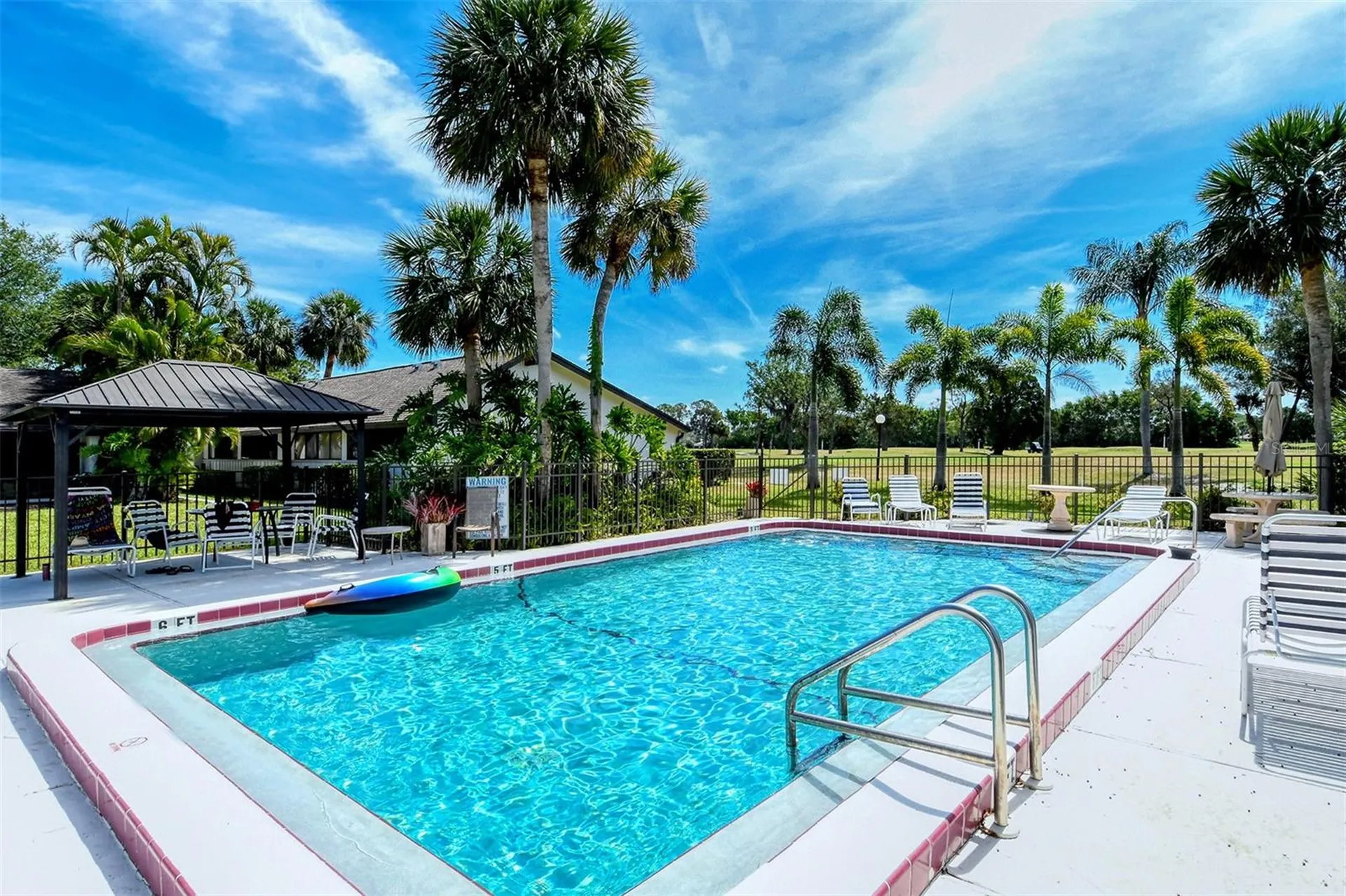 3545 Longmeadow Sarasota FL 34235