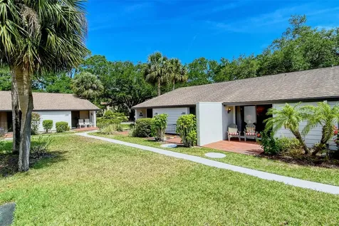 3545 Longmeadow Sarasota FL 34235