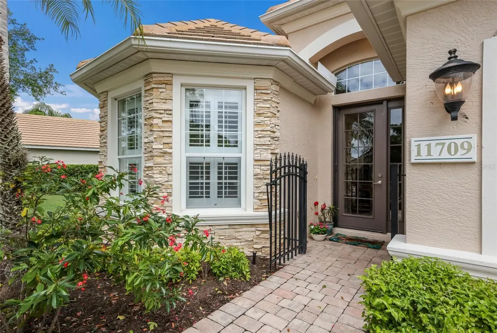 11709 Strandhill Court Lakewood Ranch FL 34202