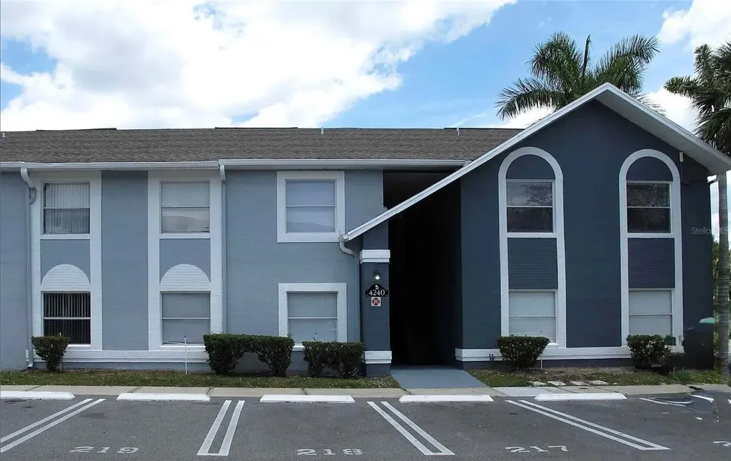 4240 Pershing Pointe Place Orlando FL 32822