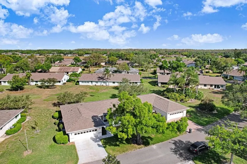 2306 Lancaster Drive Sun City Center FL 33573