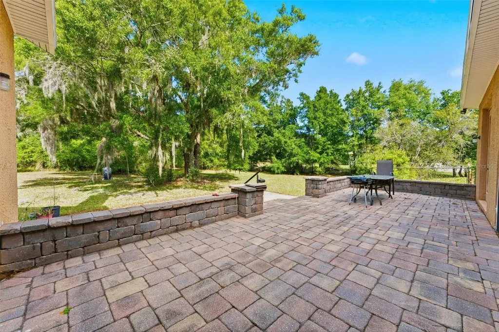 6343 Country Club Road Wesley Chapel FL 33544